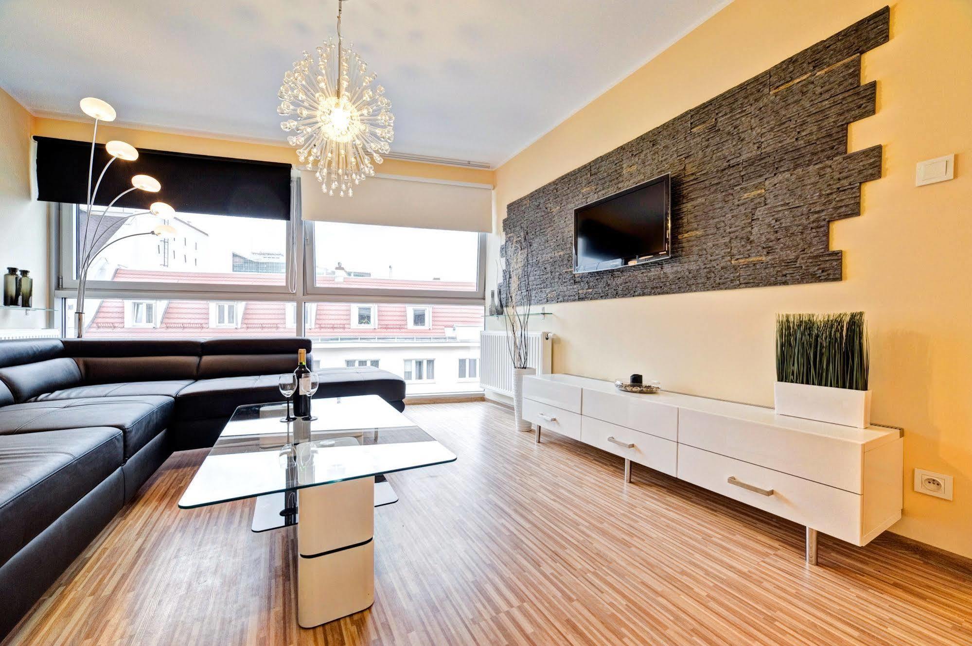E Apartamenty Centrum Познань Экстерьер фото