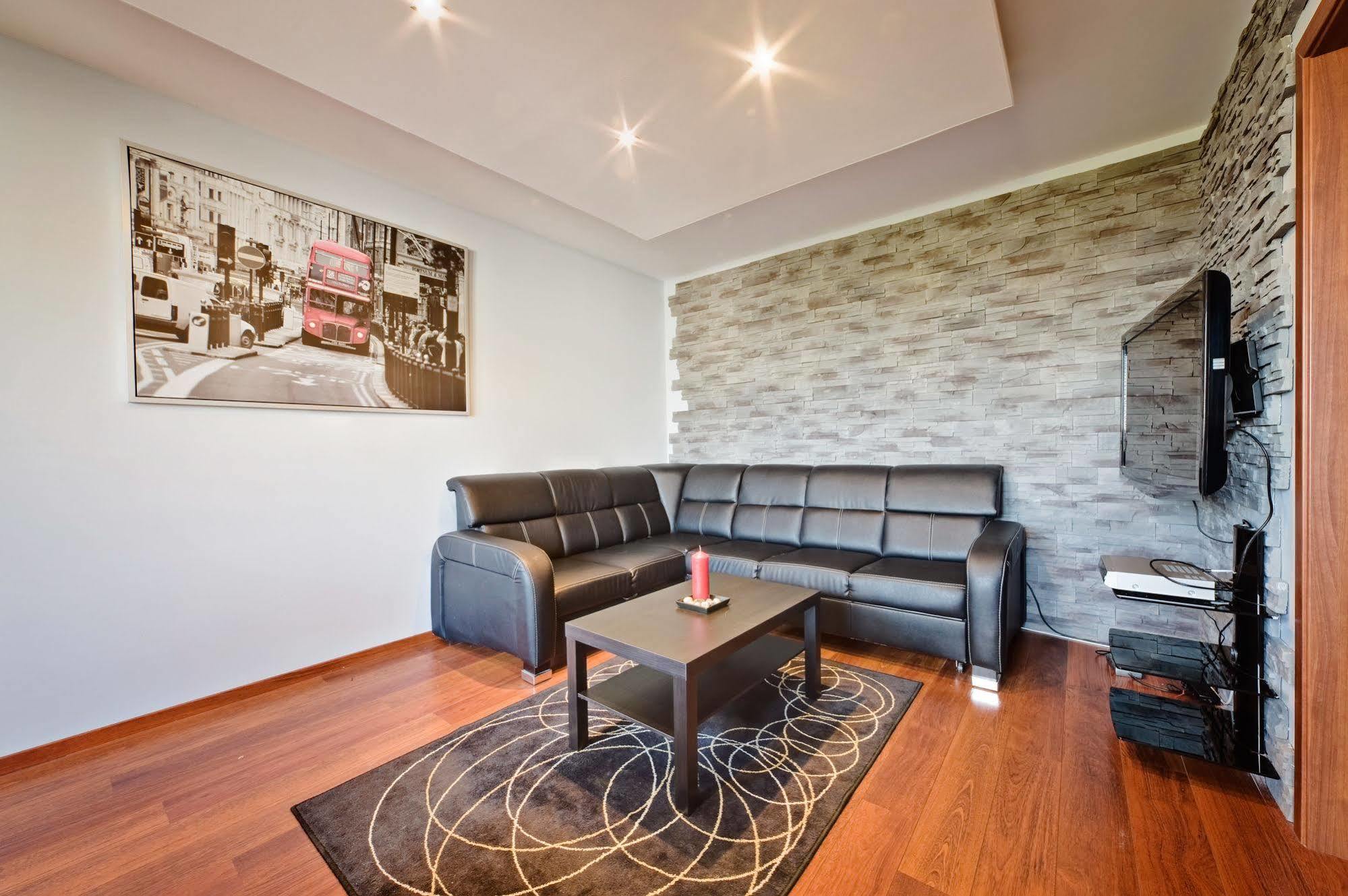E Apartamenty Centrum Познань Экстерьер фото